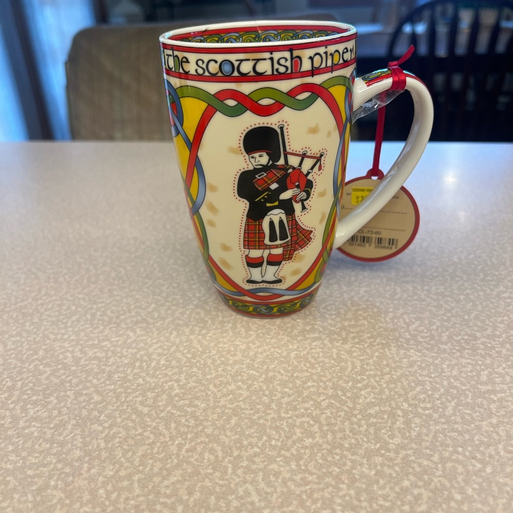 LARA Scottish Piper Mug - Multicolor